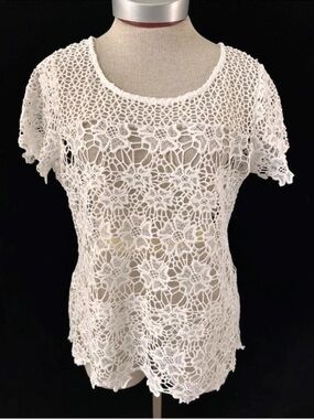hearts of palm White Crochet Lace Short Sleeve Top